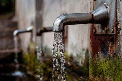 Pollution de l’eau en France : des métabolites de pesticides échappent à la surveillance