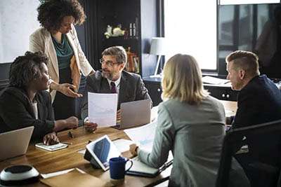 Les réunions QHSE : un levier stratégique pour une sécurité optimisée en entreprise