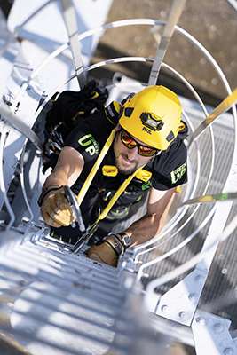 Petzl innove avec AVAO : un harnais modulable pour les professionnels du travail en hauteur