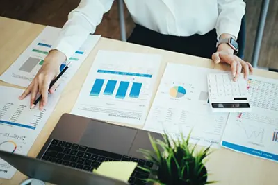 5 signaux qui montrent que votre démarche QHSE manque d’un budget dédié (et pourquoi cela freine votre performance)
