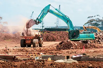 Réduire l’accidentologie sur les grands chantiers industriels : un enjeu stratégique renforcé par le numérique
