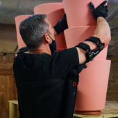 Exosquelette bras en l'air : Plum'