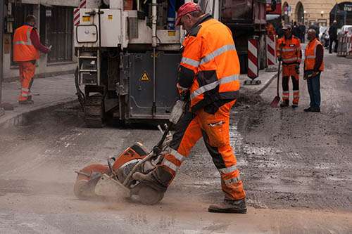 Un effort de sécurité multilingue pour les travailleurs dans la construction belge